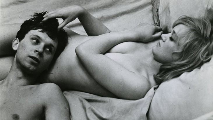 Lásky Jedné Plavovlásky / The Loves of a Blonde (1965) – Milos Forman